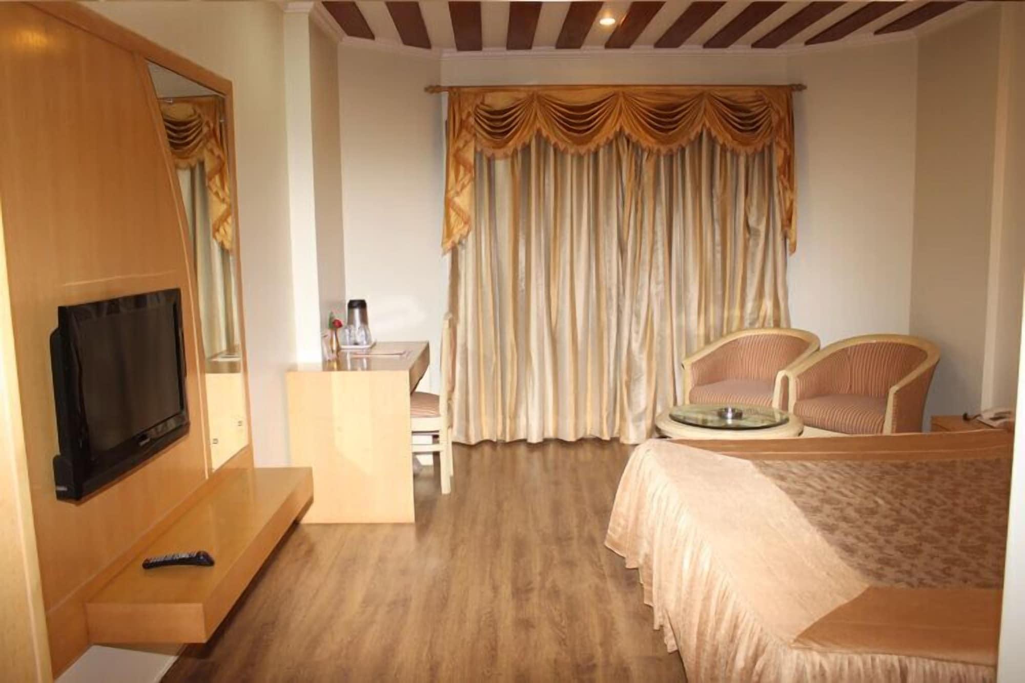 Hotel Vaibhav Varanasi Exterior foto