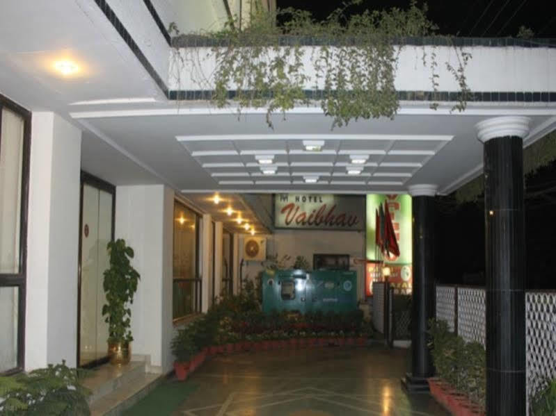 Hotel Vaibhav Varanasi Exterior foto