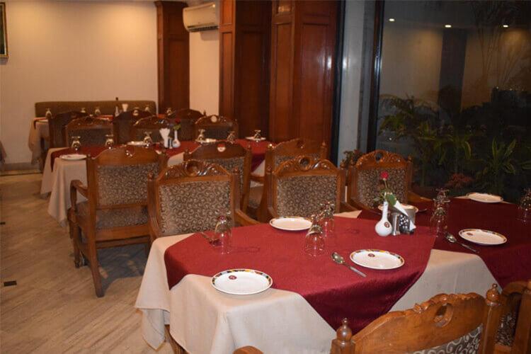 Hotel Vaibhav Varanasi Exterior foto