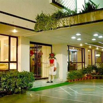 Hotel Vaibhav Varanasi Exterior foto